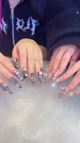 #nail #ネイル #ギャルネイル #地雷ネイル #推しネイル#痛ネイル #個性派ネイル #ギャル #地雷女子 #成人式
#チップやり#ネイルチップ
#ゴテゴテパーツ付け
#クリスマスネイル
#マーブルネイル
#3Dパーツオーダー
#ネイルチップオーダー
#埋め尽くしネイル
#kittyネイル
#ピクシーネイル
#リボンネイル
#黒いネイル
#ホワイトネイル
#蝶々ネイル
#y2kfashion
#夏ネイル
#冬ネイル
#ワンホンーネイル
#バラネイル
#やり放題ネイル
#ハンドマグネット
#マグネットネイル
#スーパーロング
#ちいかわネイル
#マーメイドネイル
#スカルプネイル