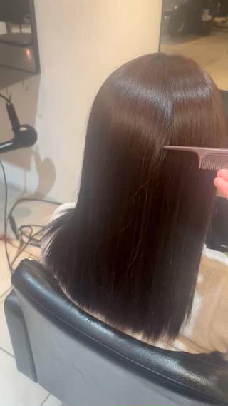 セミロング 🐏Yuna＊透明感 ハイトーンカラー✨のヘアスタイル