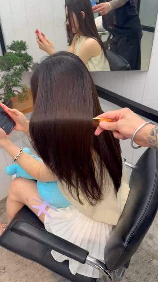 髪の内部までしっかり栄養を押し込んだ最高級の髪質改善トリートメント。乾かすだけで爆美女。 