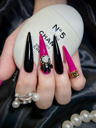 可愛い過ぎる
#パラジェル#ブライダルネイル #長さだしネイル #マグネット
ネイル#ガラスフレンチ #大人ネイル#愛いネイル#埼玉ネイルサロン#大宮ネイルサロン#キラキラネイル