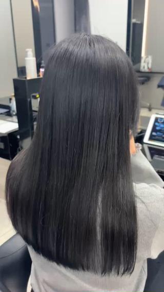 ロング カラー 山本 優太のヘアスタイル