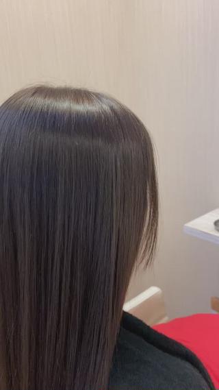 セミロング カラー 【透明感、艶髪】西村 有司のヘアスタイル