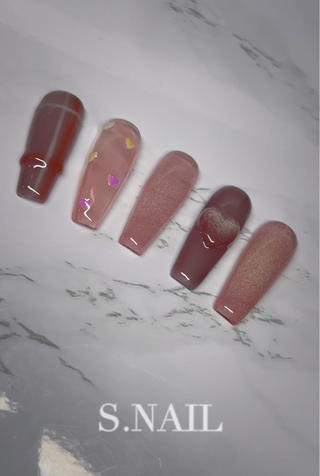 バレンタインネイル
マグネットちゅるん仕上げ
当店サンプルになります！ 