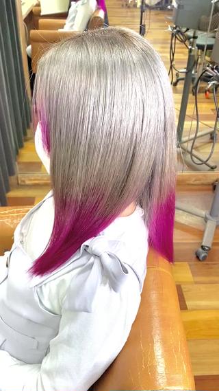 セミロング カラー 内山 京耶のヘアスタイル