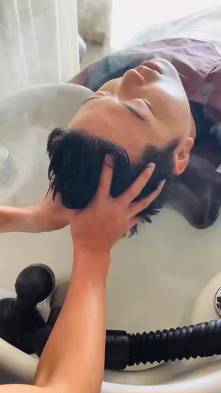 メンズ 鈴木 悦子のヘアスタイル