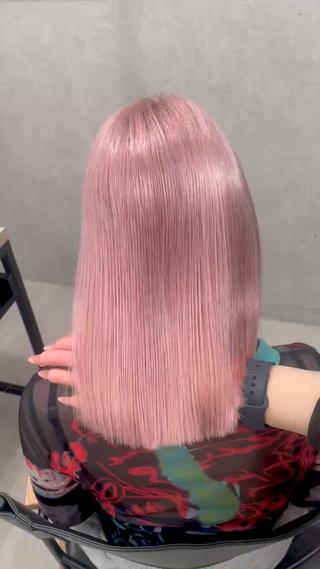 セミロング LOWRL所属・🎀ブリーチ/ エクステ/渋谷🎀のヘアスタイル