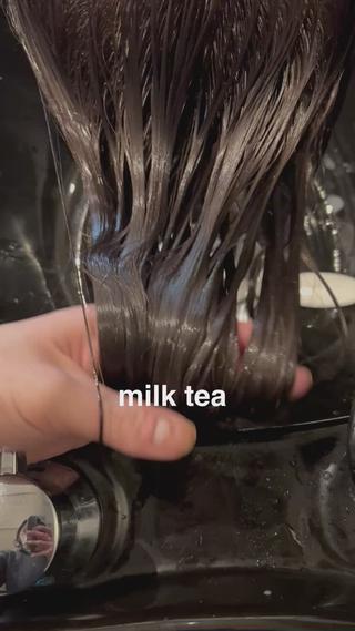 暗めmilk teaも 