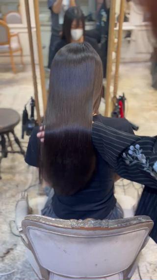 セミロング 美髪矯正 透明感 カラー⭐️ユウキのヘアスタイル