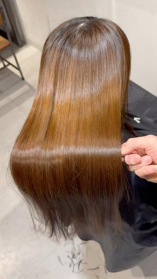 ロング 北野谷 篤のヘアスタイル