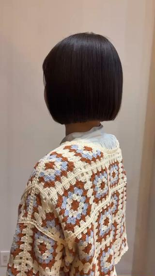 ボブになります♪
ボブにも種類があり、長さが違うだけで雰囲気も変わってきます 