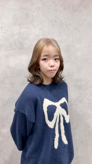 セミロング ✨レイヤー/柔らかベ ージュ青山✨のヘアスタイル