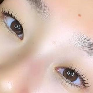 一重の方もまつ毛パーマ(ラッシュリフト)でぱっちり
メイクが楽になります 