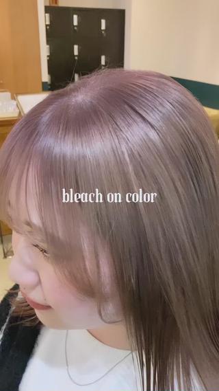 ブリーチ回数2回
ほんのりピンクなグレージュ