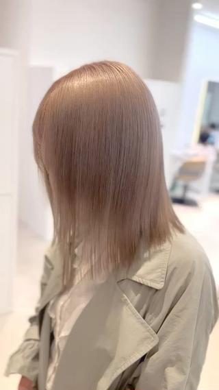 想像を超えたツヤサラを
こんにちは
トリートメント界の魔法使い、りゅうあいです
sandではオージュアのトリートメントをつかっており
4工程にわたるトリートメント剤を使い、
超音波アイロンで髪の内部まで浸透させ
驚きのツヤサラに仕上げます!
ブリーチ、カラー、パーマ、縮毛矯正などで
傷んだ髪を超絶綺麗にしませんか!?
僕独自の選定によりお客様にあったトリートメントを使わせていただきます!
そしてなんと通常価格¥6600円のところ
アシスタント価格2200円です!!!
驚きの仕上がりにできる自信ありますので
是非興味ある方はお越しください!