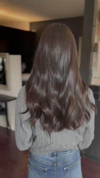 初カラーのお客様♡
黒髪からアッシュカラーにスタイルチェンジ