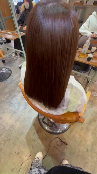 金 春江のヘアスタイル