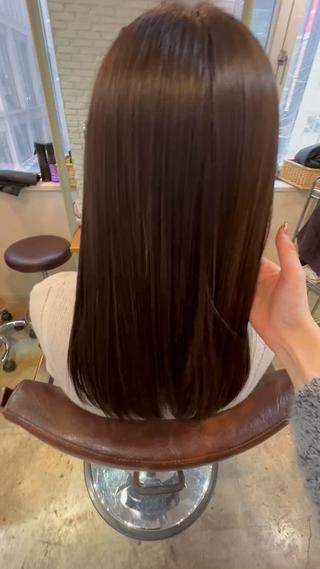 金 春江のヘアスタイル
