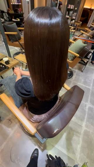 ロング 金 春江のヘアスタイル