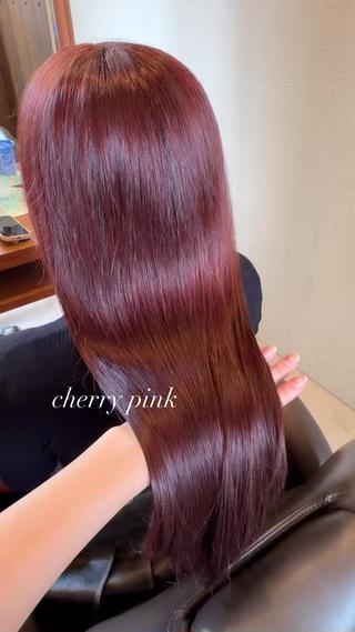 暖色カラーを続けてやってもらうとブリーチなしでもこんなに綺麗に発色します
#ブリーチなしカラー #チェリーピンク #カシスピンク
#カシスカラー #バーガンディ #暖色カラー #ツヤカラー #艶カラー #髪質改善カラー #髪質改善 #髪質改善トリートメント #美髪 