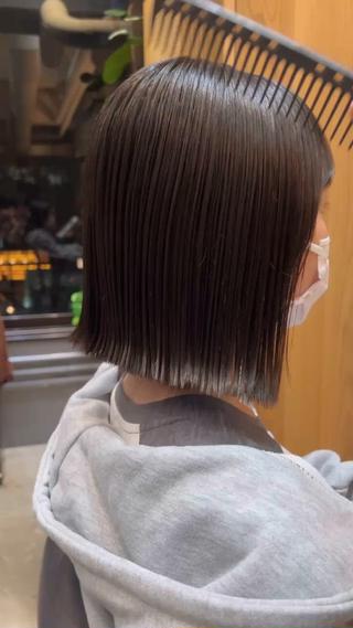 ミディアム 縮毛矯正・似合わせ タナカ レイヤのヘアスタイル
