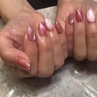 お客様ネイル️

マグネットの動きを斜めと全体で
組み合わせました·͜·ᰔᩚ

使用カラー：G-15
 