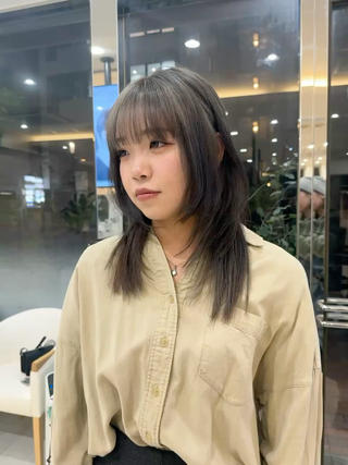 ブリーチ〜　落ち着いたグレージュカラー ̖́- 