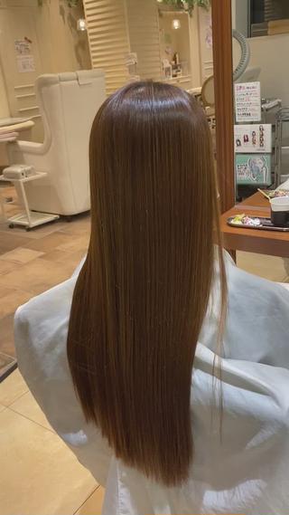 美髪縮毛矯正でツヤツヤに
触りたくなる手触りに
周りから褒められるよ