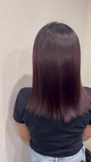 ブリーチなしのほんのりラベンダーカラー
ブリーチはしたくない方におすすめ！
大人っぽい雰囲気のカラーです 