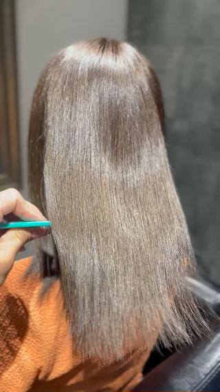 オリーブブラウン