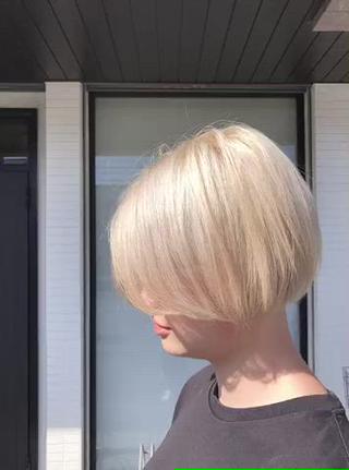 ショート 菊池 幹のヘアスタイル