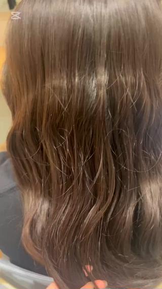 シャキーンとなりすぎない自然な地毛風ストレート

モデル様の髪質に合わせた薬剤を使用して理想のストレートへ！！

#艶髪ストレート #縮毛矯正 #美髪ストレート  