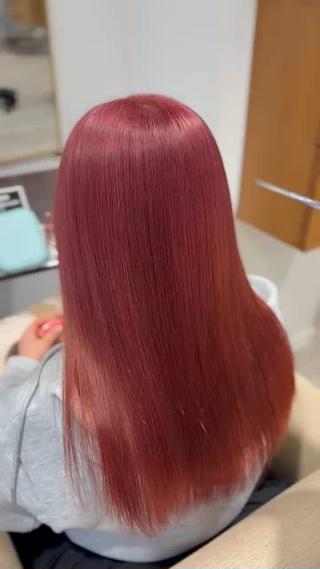 毛先は縮毛・ブリーチ履歴ありのお客様

丁寧にじっくりブリーチしてかわちいピンク色に

ご予約・お問い合わせお気軽にお声掛け下さい 