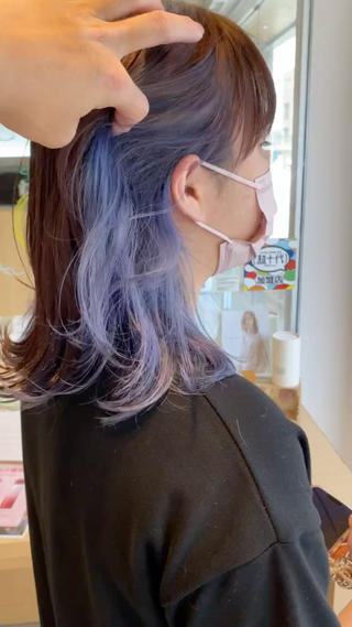 ブリーチ二回でアイスブルーに!
ダメージレスブリーチで最小限のダメージで最高のカラーをします!
色落ちはグレーになりブロンドになります!