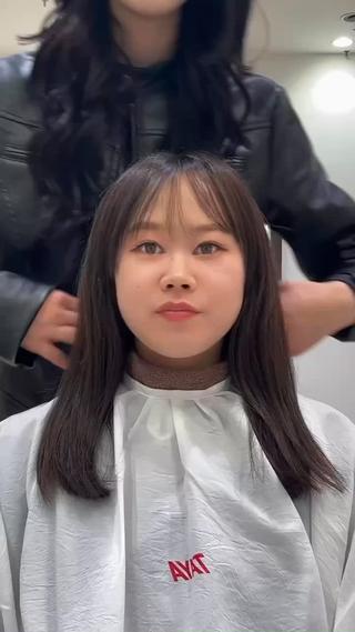 ミディアム 三富 陽菜のヘアスタイル