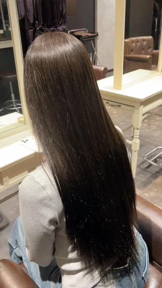 ロング カラー 朝飛 唯菜のヘアスタイル