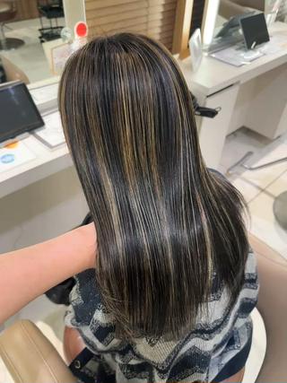 魅せる透明感カラーでお客様満足度NO.1
独自ケア、カラー配合で艶感質感透明感up

【透明感＆長持ちカラー】【色落ちまで綺麗】
提供します

色落ちまで楽しめるカラー配合となっていて、お客様の要望にお答えして、今後も楽しめる
カラーを提供しています

ホームケアの仕方などもお聞きください！
一緒にお客様の理想の髪のスタイルを
目指すためにお手伝いさせて下さい
 