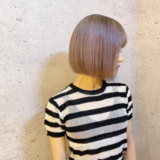 グレージュのボブです。ブリーチしても同時に髪質改善トリートメントでツヤ髪に！ 