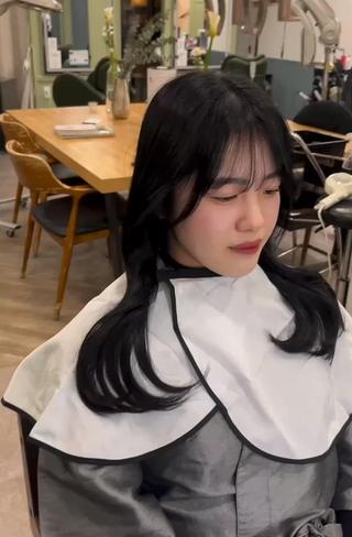 カラー AYANE ◝✩韓国ヘアのヘアスタイル
