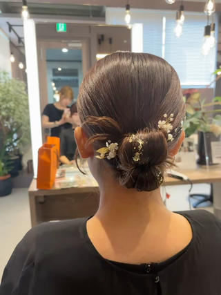 肩につくくらいのボブの方でも
カチモリヘアできます！

1度ご相談ください 