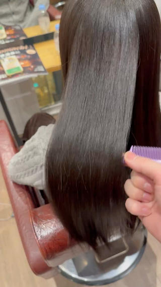 ロング 藤原 杏翼のヘアスタイル