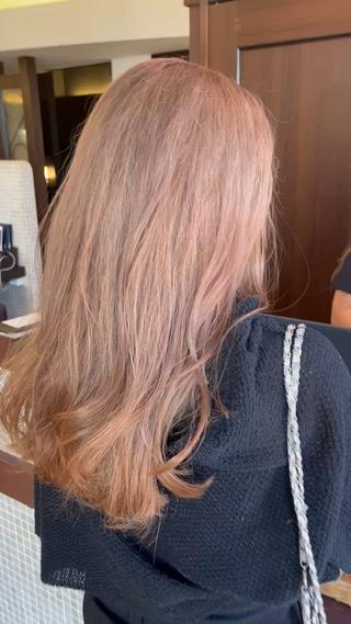 ロング U HARUNAのヘアスタイル