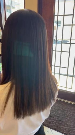 ロング U HARUNAのヘアスタイル