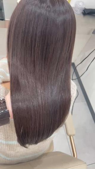 ミディアム カラー N°Elune RINNAのヘアスタイル