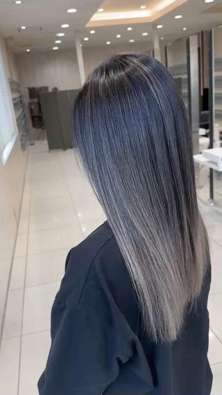 カラー 神戸 大輝のヘアスタイル