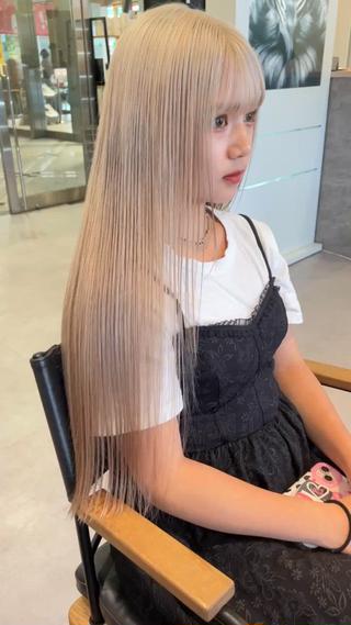 ロング 顔まわり／髪質改 善／白髪ぼかし／中山のヘアスタイル