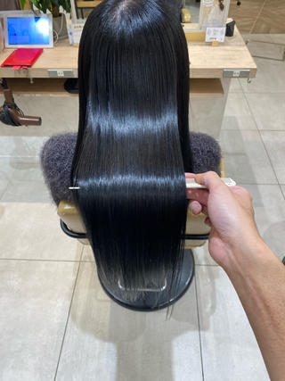 ロング ⭐️⭐️縮毛矯正の スペシャリスト松本✨のヘアスタイル