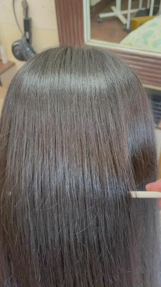 裾カラーレッドの上はつやさらグレイブラック