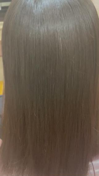 カット+トリートメントでツヤツヤさらさらに!
毛量が多い方でも、しなやかな美しい髪の毛にできます