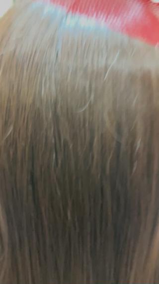 髪の毛の状態を見させて頂き、その時の髪の毛に足りないものをトリートメントで補給させていただきながらカラーリングさせて頂けるものを使用してます
ツヤツヤサラサラ、ぷるぷるに仕上がりました