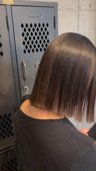 どんだけ癖があっても縮毛矯正とトリートメントでサラサラ髪に！！ 